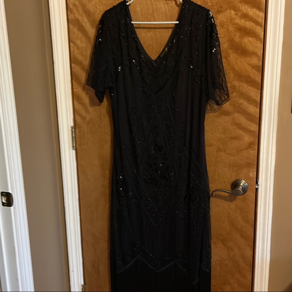 Elegant Black Evening Dress